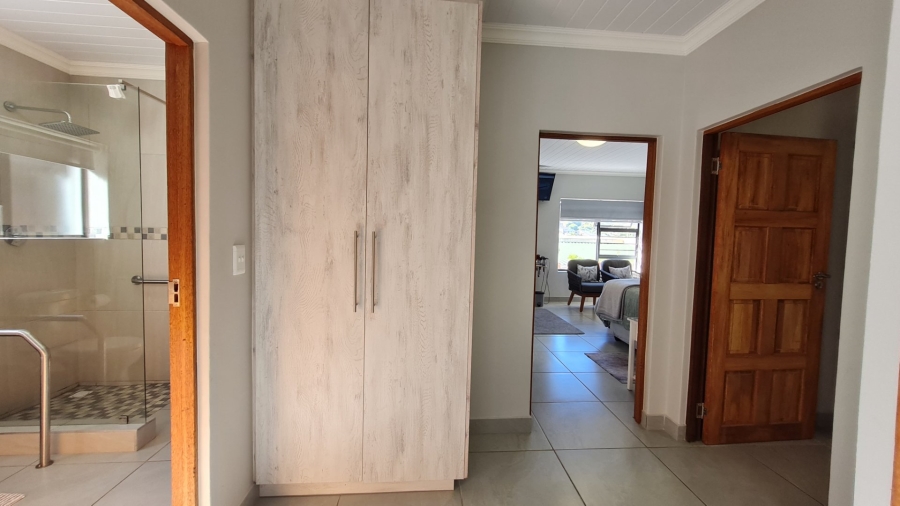 3 Bedroom Property for Sale in Dana Bay Western Cape